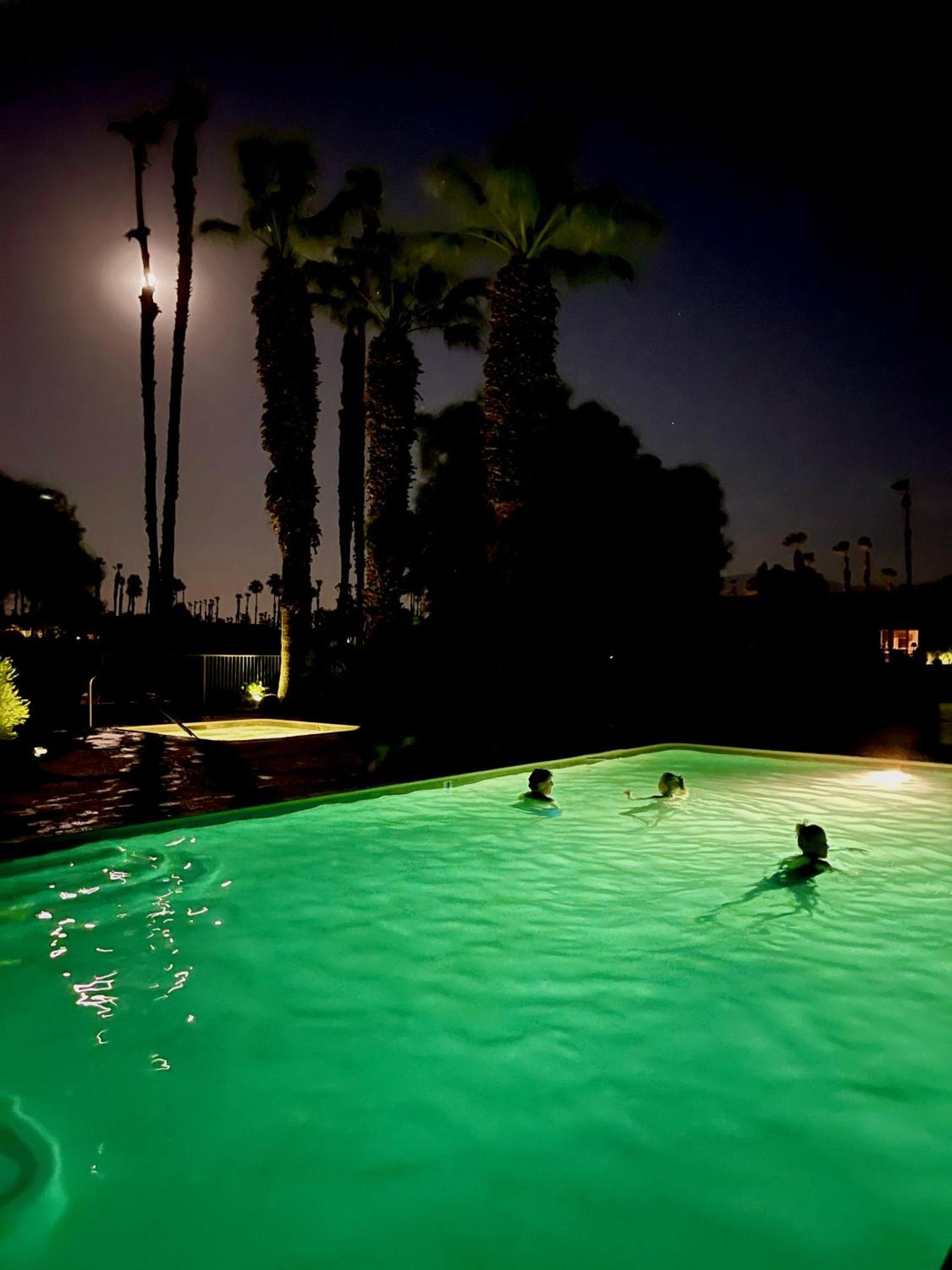 The View! Palm Desert Country Club Villa מראה חיצוני תמונה