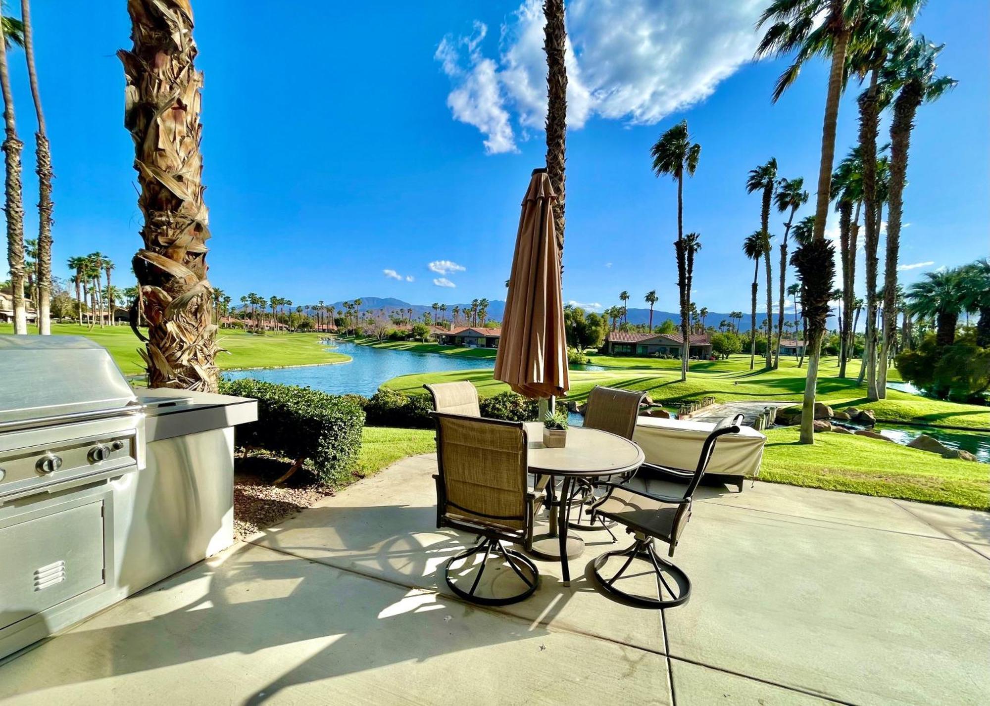 The View! Palm Desert Country Club Villa מראה חיצוני תמונה